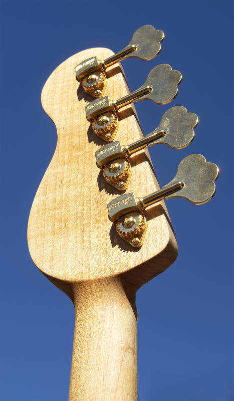 Gold Thunderhorse IV - McGrath Guitars
