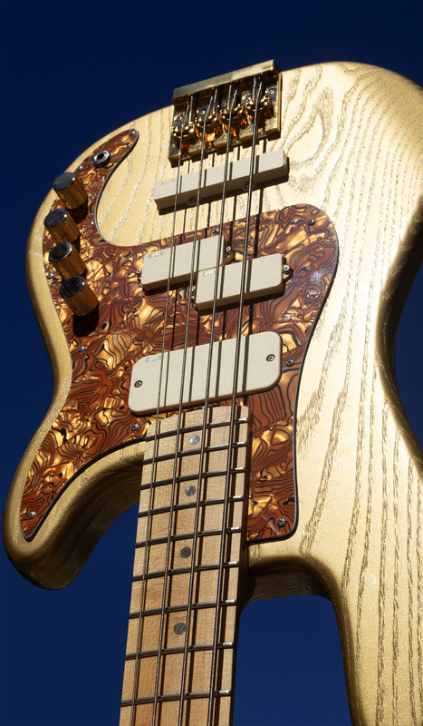 Gold Thunderhorse IV - McGrath Guitars