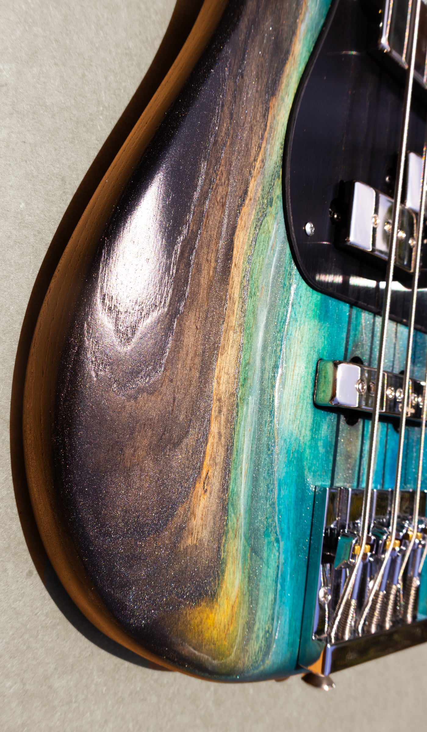 McGrath Thunderhorse IV - Black sands - McGrath Guitars
