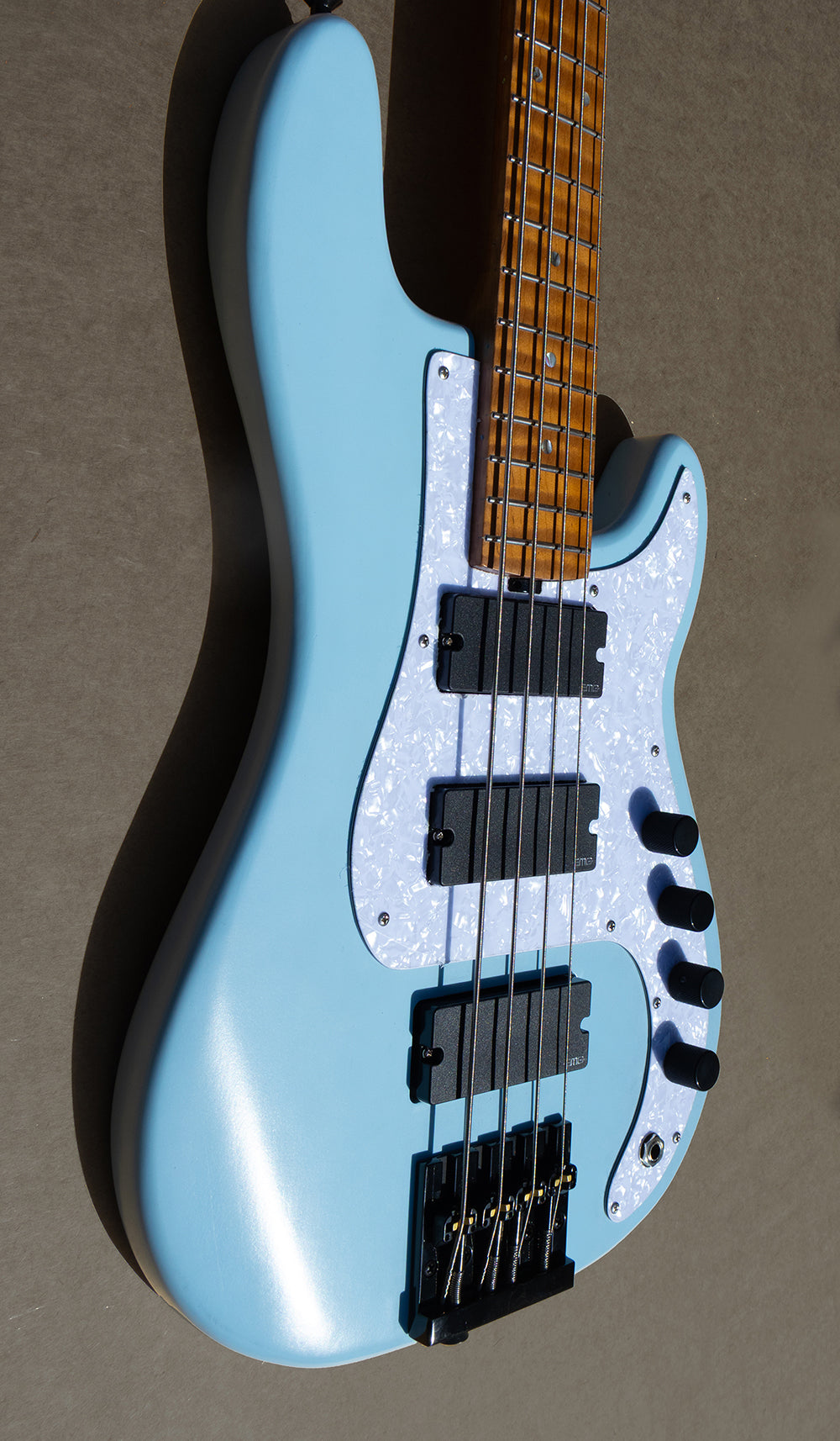 Thunderhorse 4 - Robins Egg Blue - McGrath Guitars