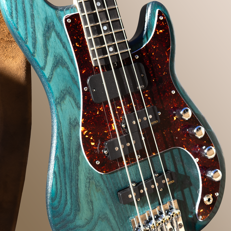 Denim Thunderhorse IV - McGrath Guitars