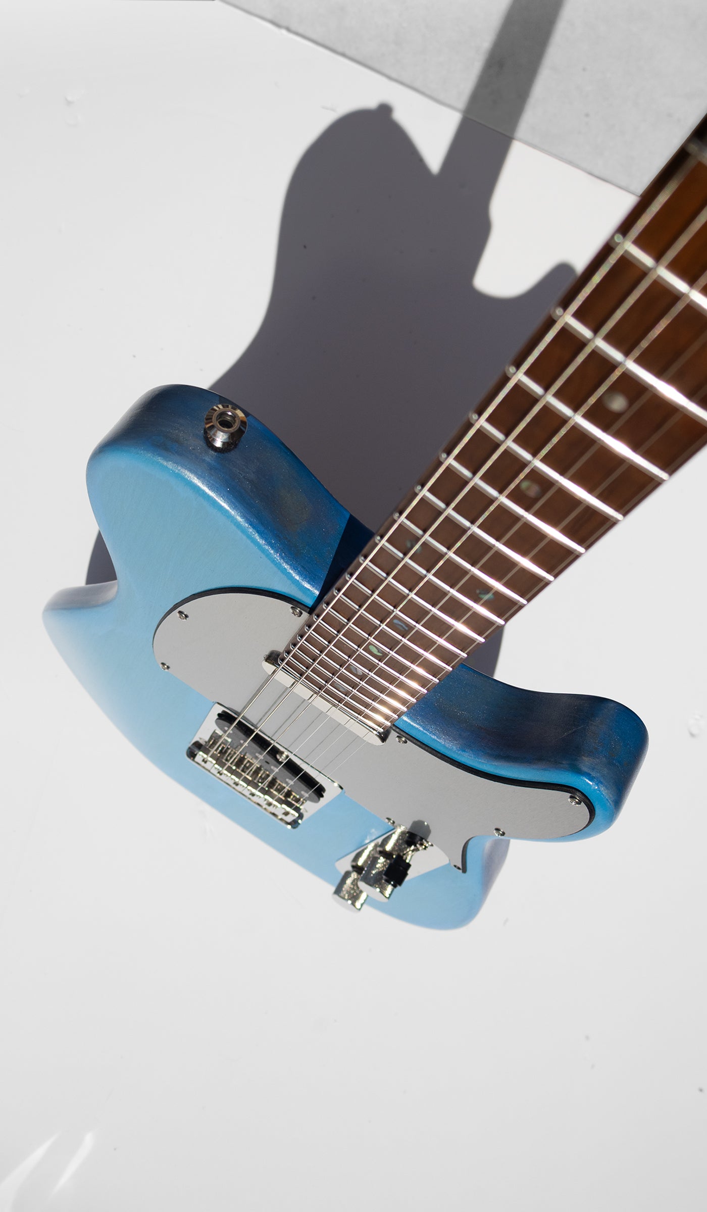 The Outlaw - Winter Blue - McGrath Guitars