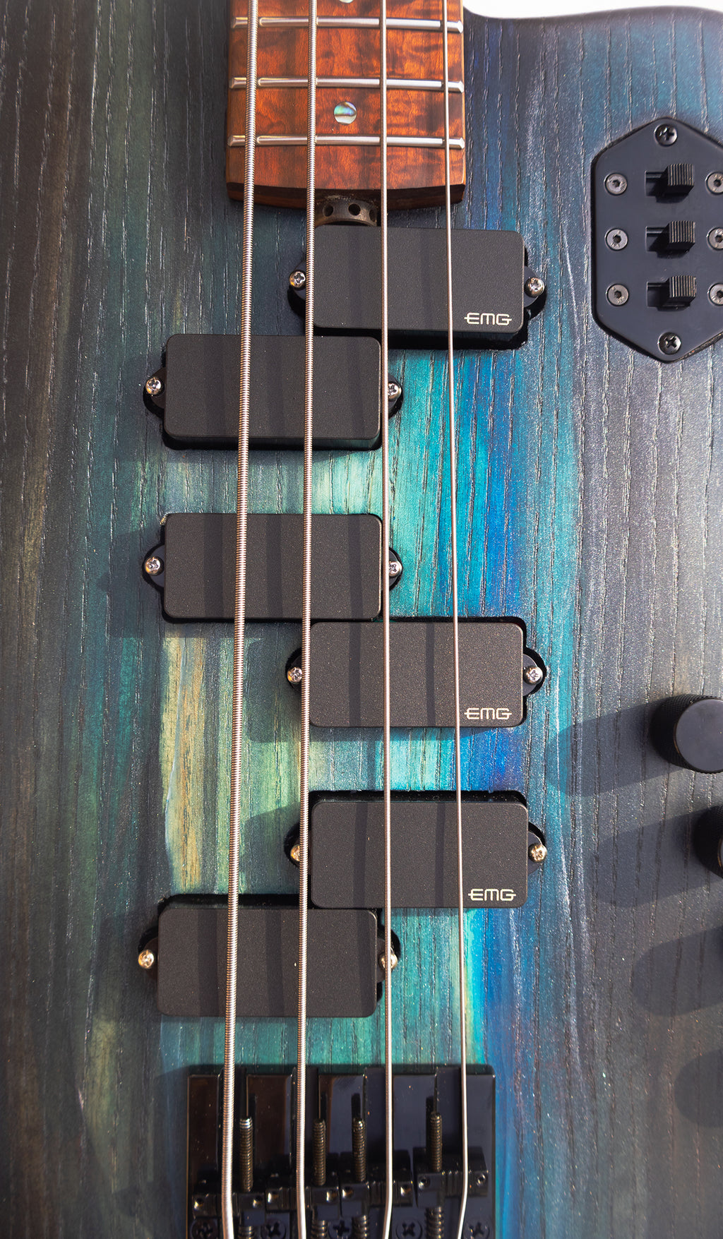 Rebel 4 String - Black Sands - McGrath Guitars