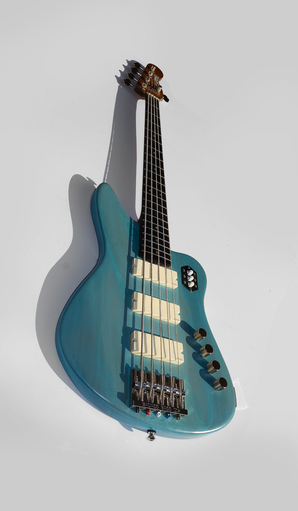 McGrath Rebel - 5-String Bass - Pool Blue (Namm 2026) - McGrath Guitars