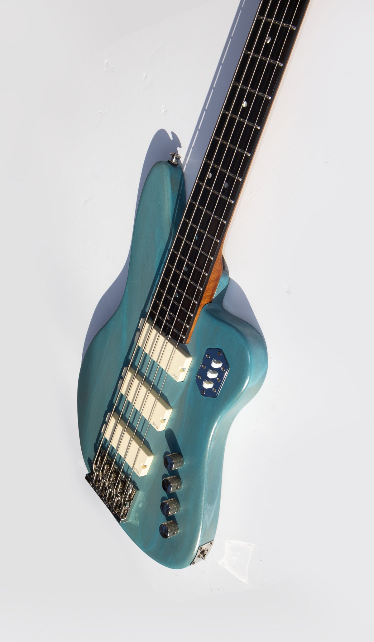 McGrath Rebel - 5-String Bass - Pool Blue (Namm 2026) - McGrath Guitars