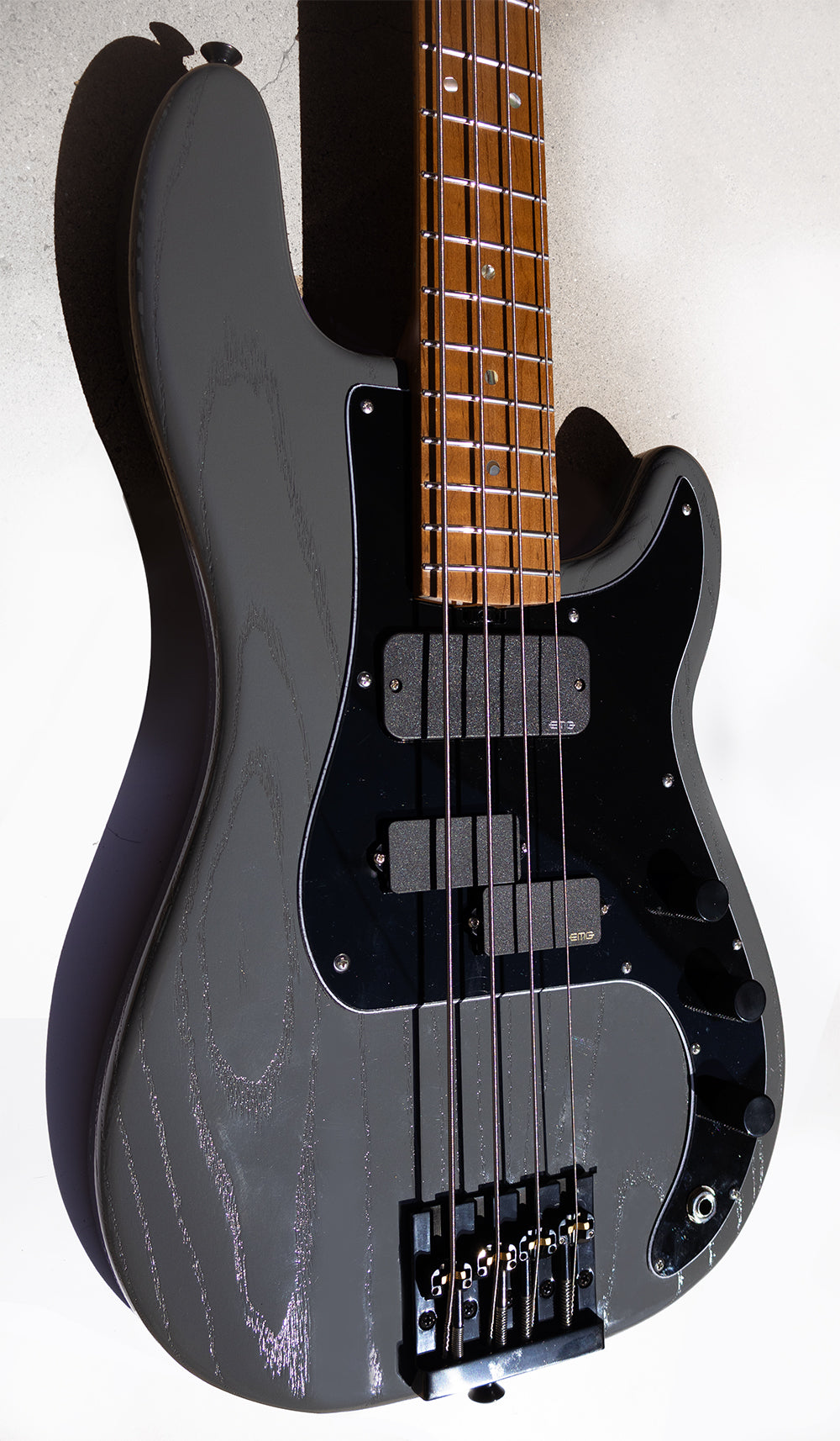 McGrath - Thumper - Ceramic Grey - McGrath Guitars