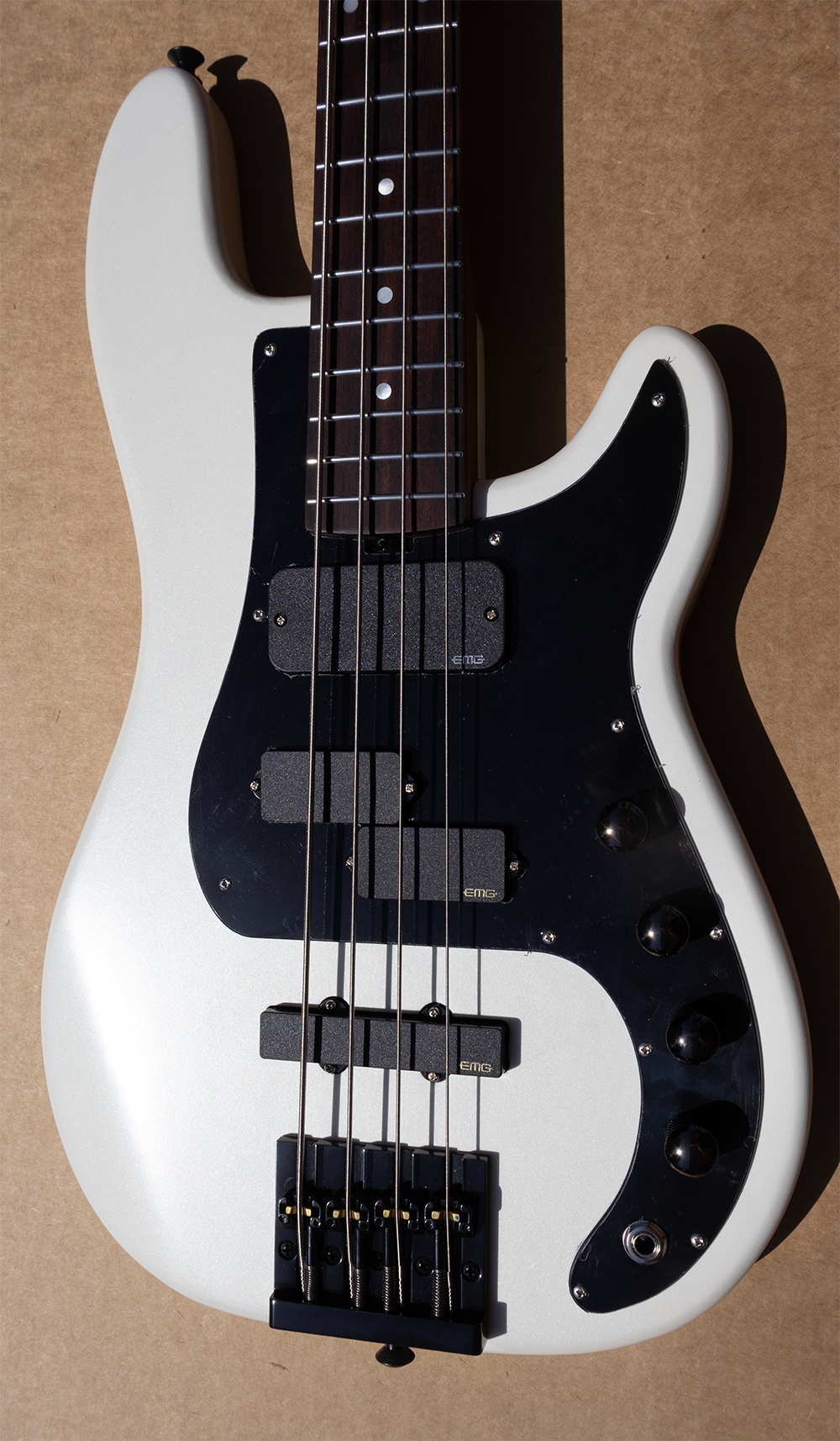 McGrath Thunderhorse 4 - Satin White - McGrath Guitars