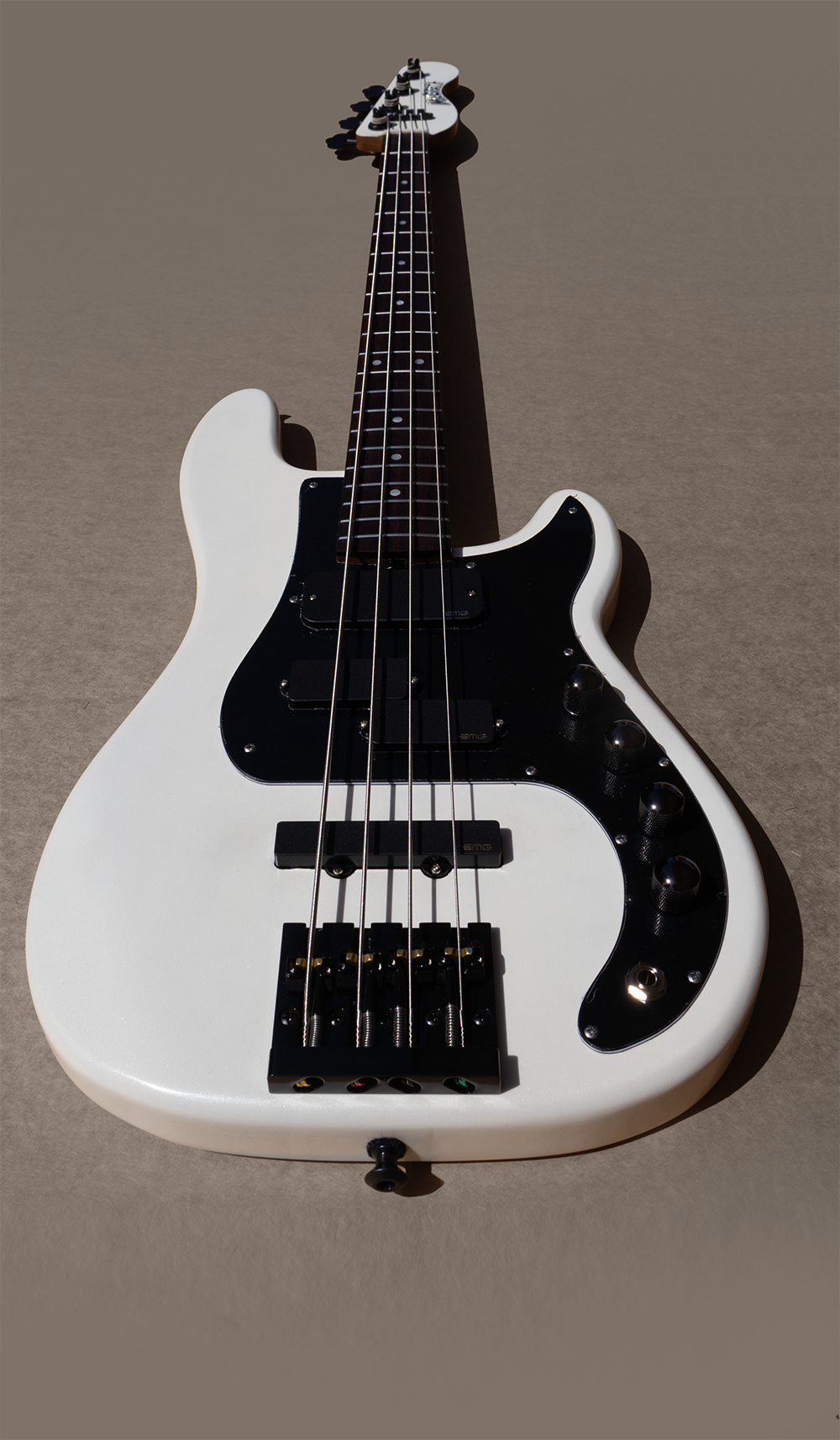 McGrath Thunderhorse 4 - Satin White - McGrath Guitars