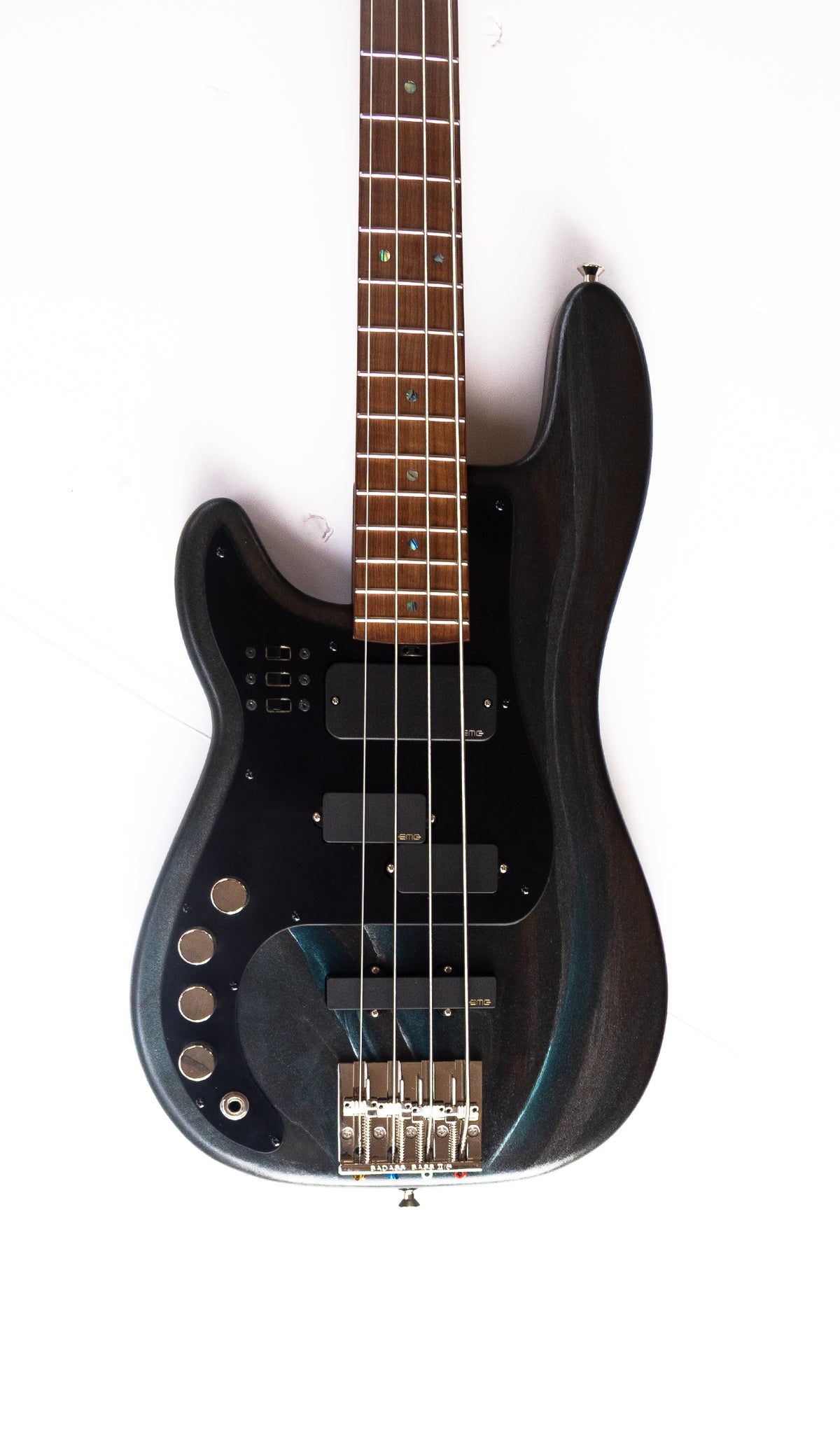 McGrath Thunderhorse - 4-String Lefthanded Bass - Black Sands (NAMM 2026) - McGrath Guitars