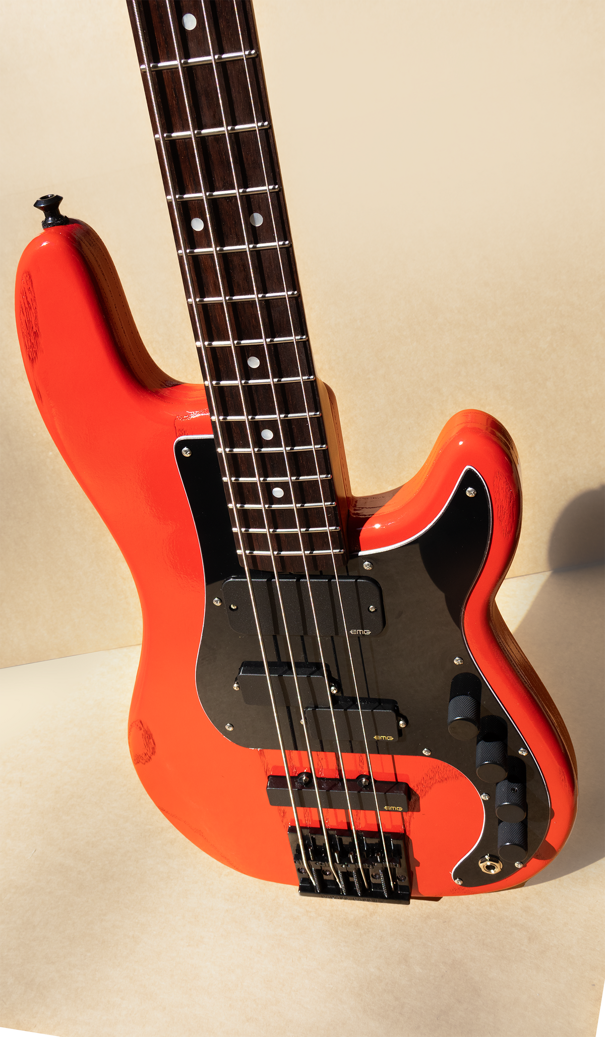 McGrath Thunderhorse IV - Red and Black - McGrath Guitars