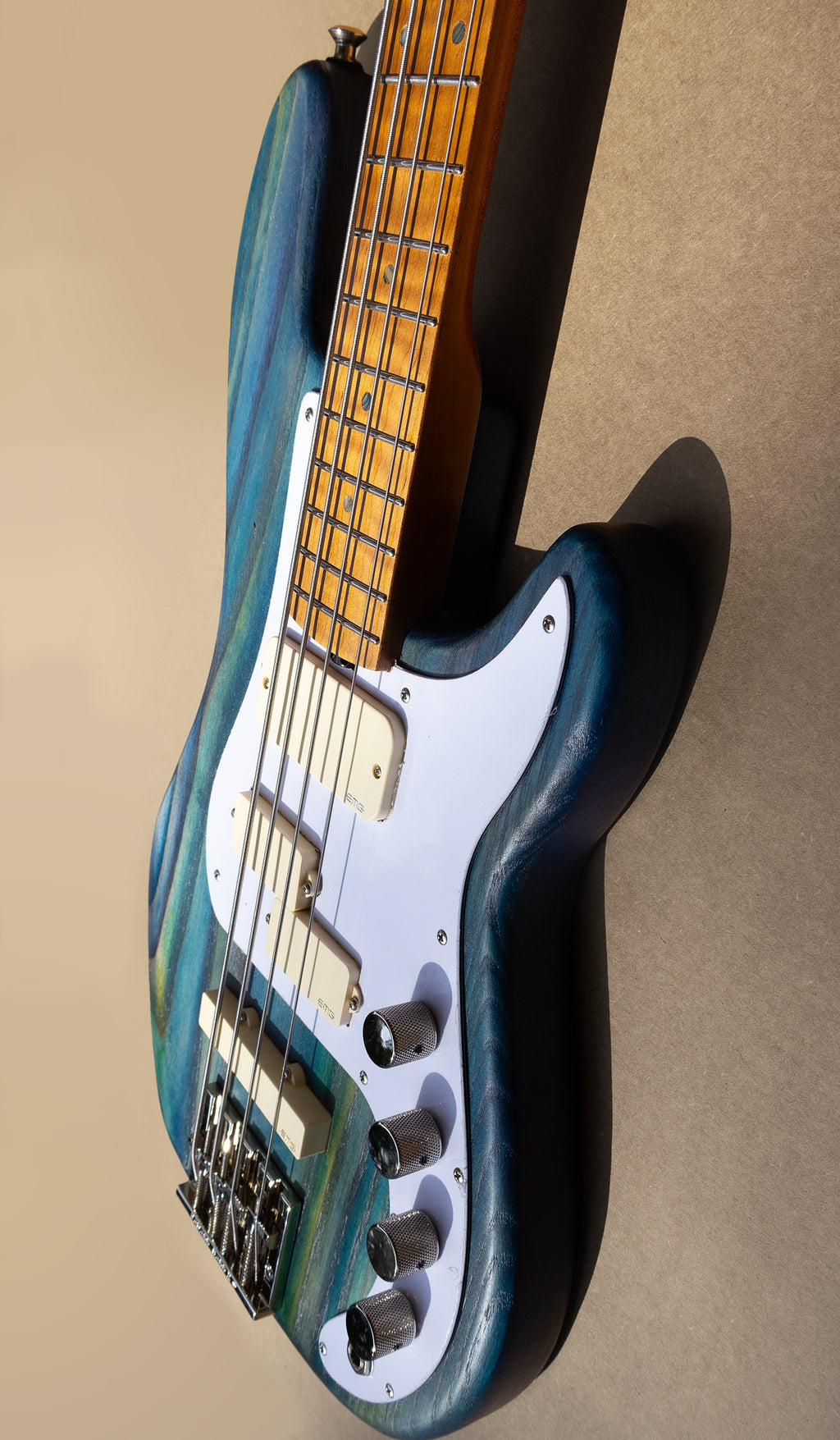 McGrath Thunderhorse IV - Woven Crystaline - McGrath Guitars