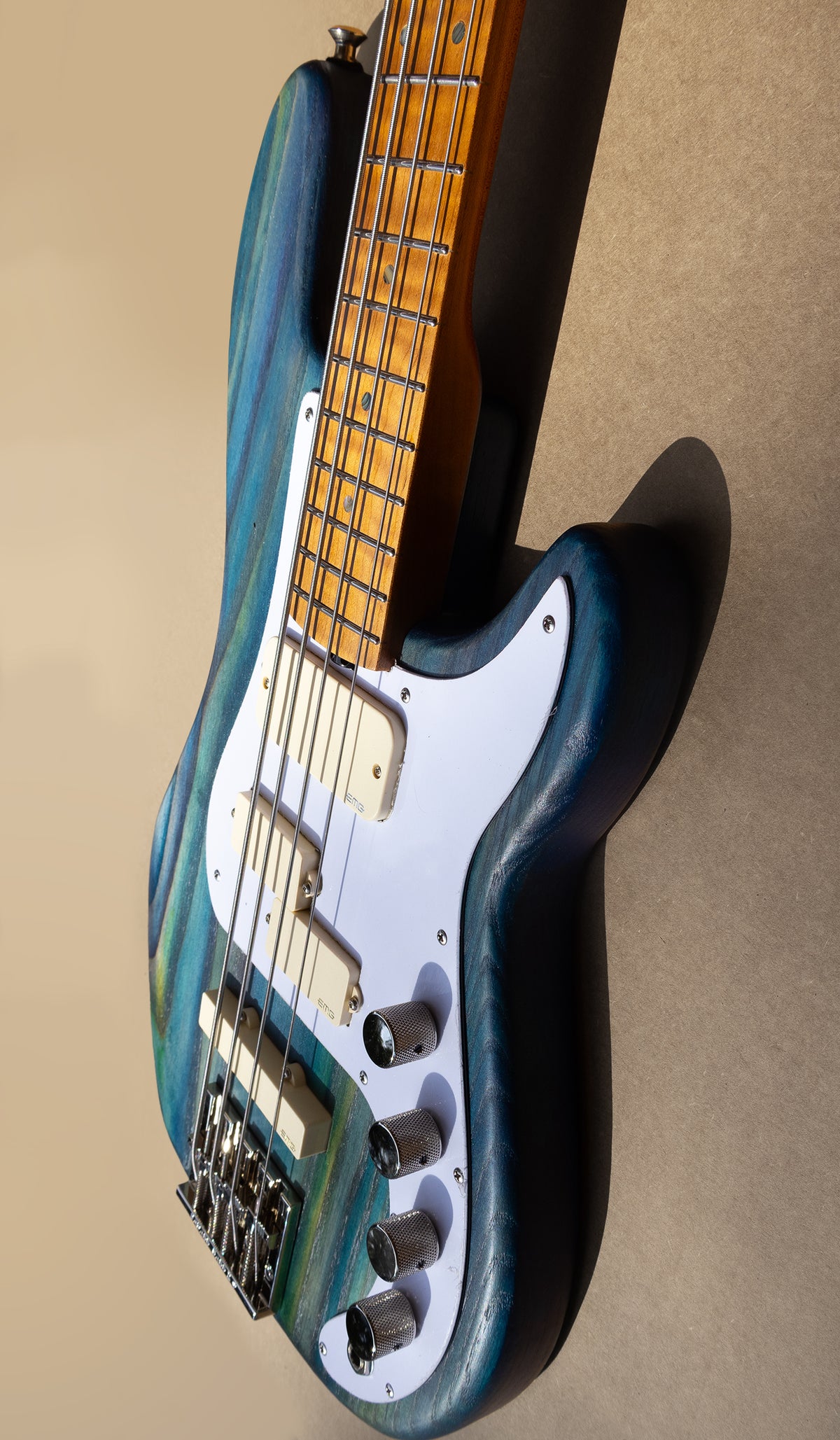 McGrath Thunderhorse IV - Woven Crystaline - McGrath Guitars