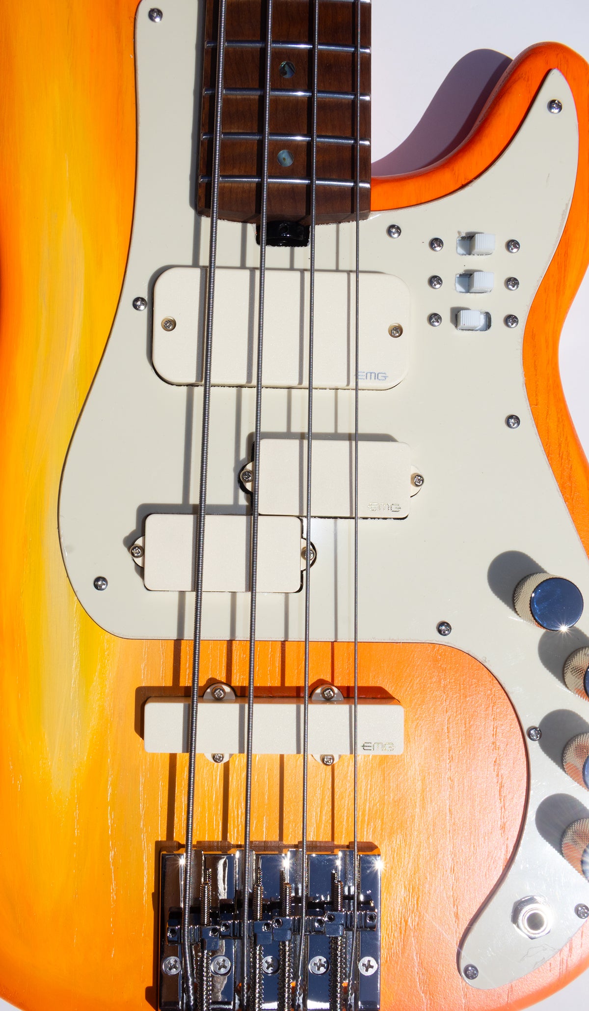 P-Style Thunderhorse 4 - Creamsicle - 8.4lbs - McGrath Guitars
