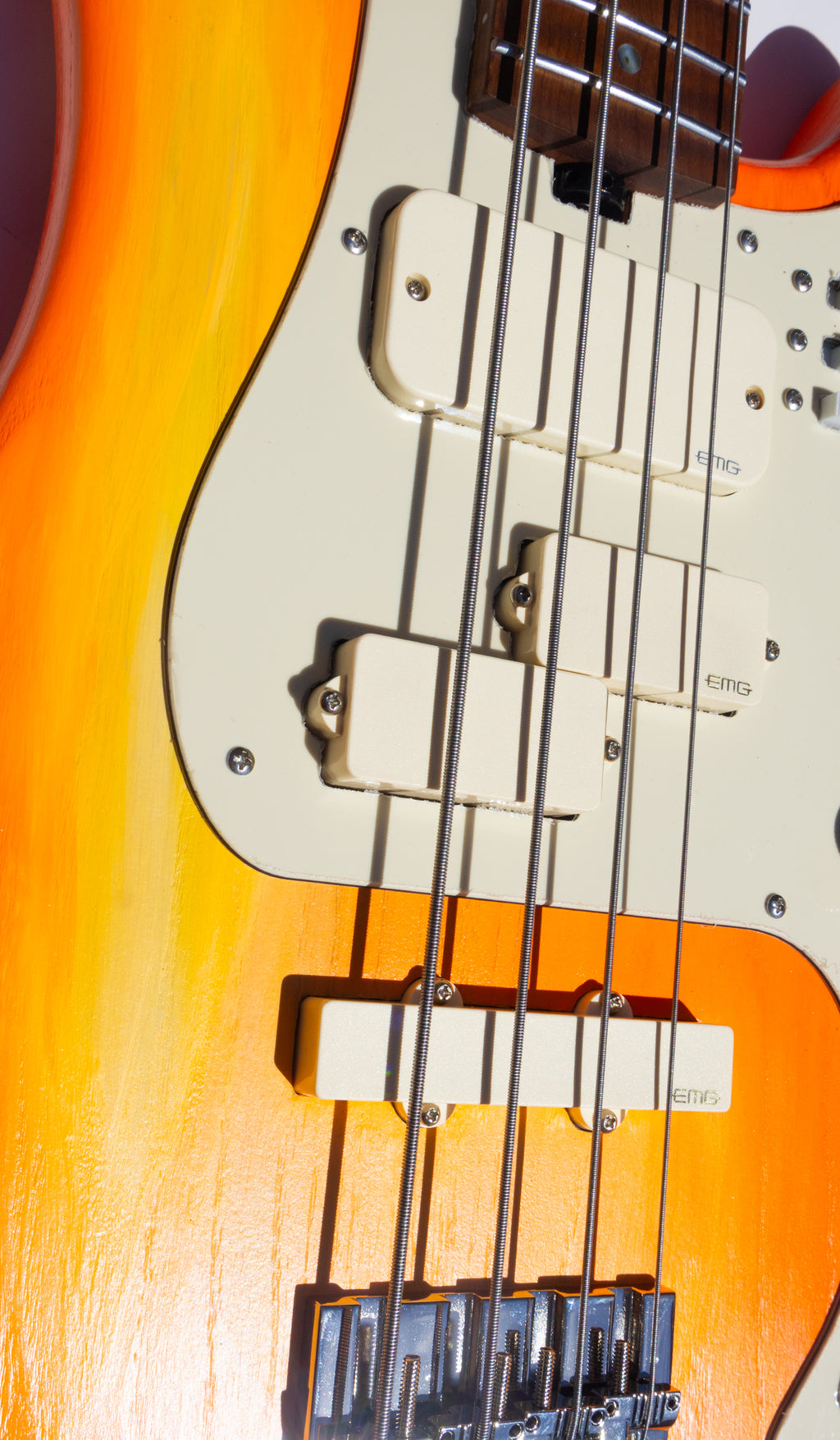 P-Style Thunderhorse 4 - Creamsicle - 8.4lbs - McGrath Guitars