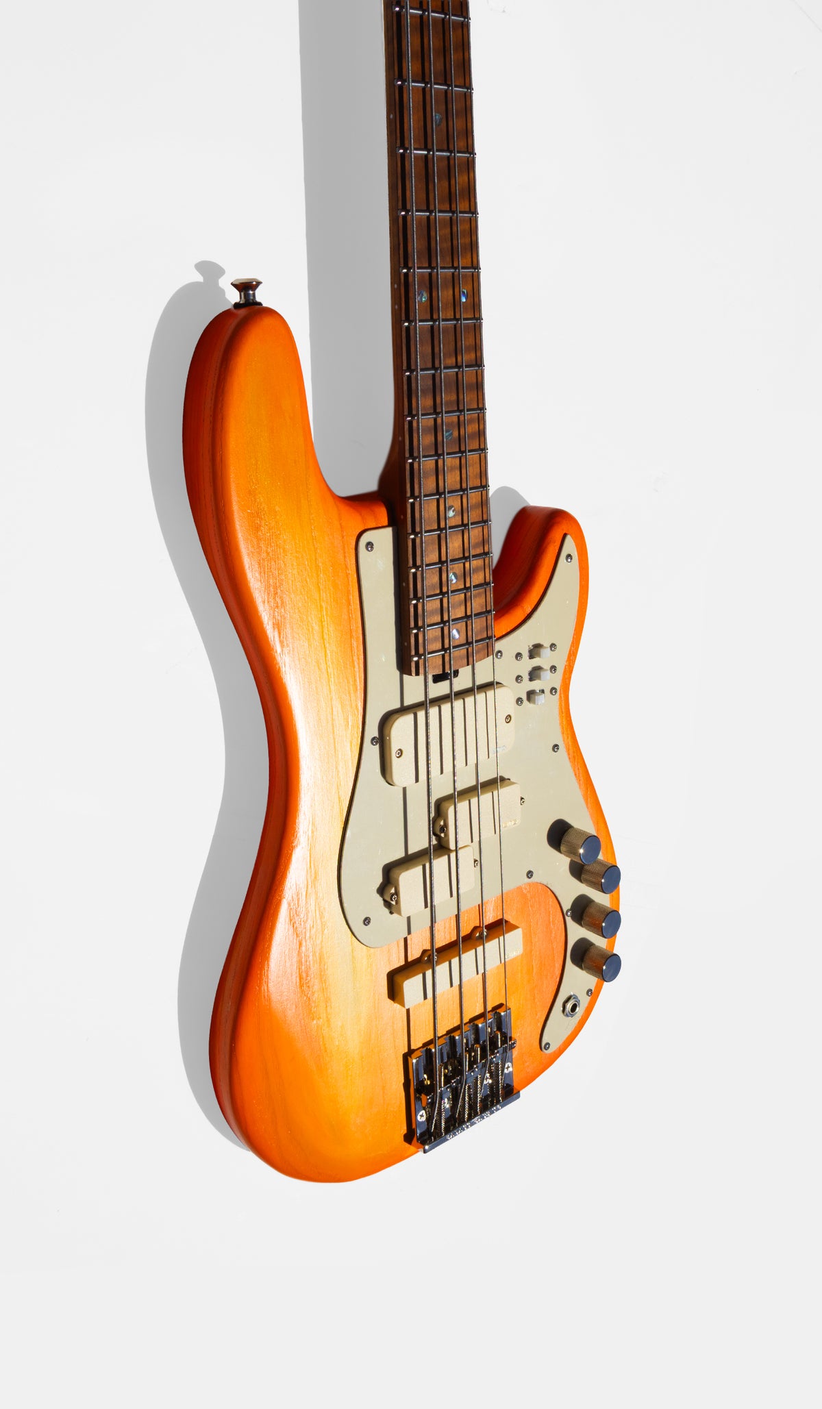 P-Style Thunderhorse 4 - Creamsicle - 8.4lbs - McGrath Guitars