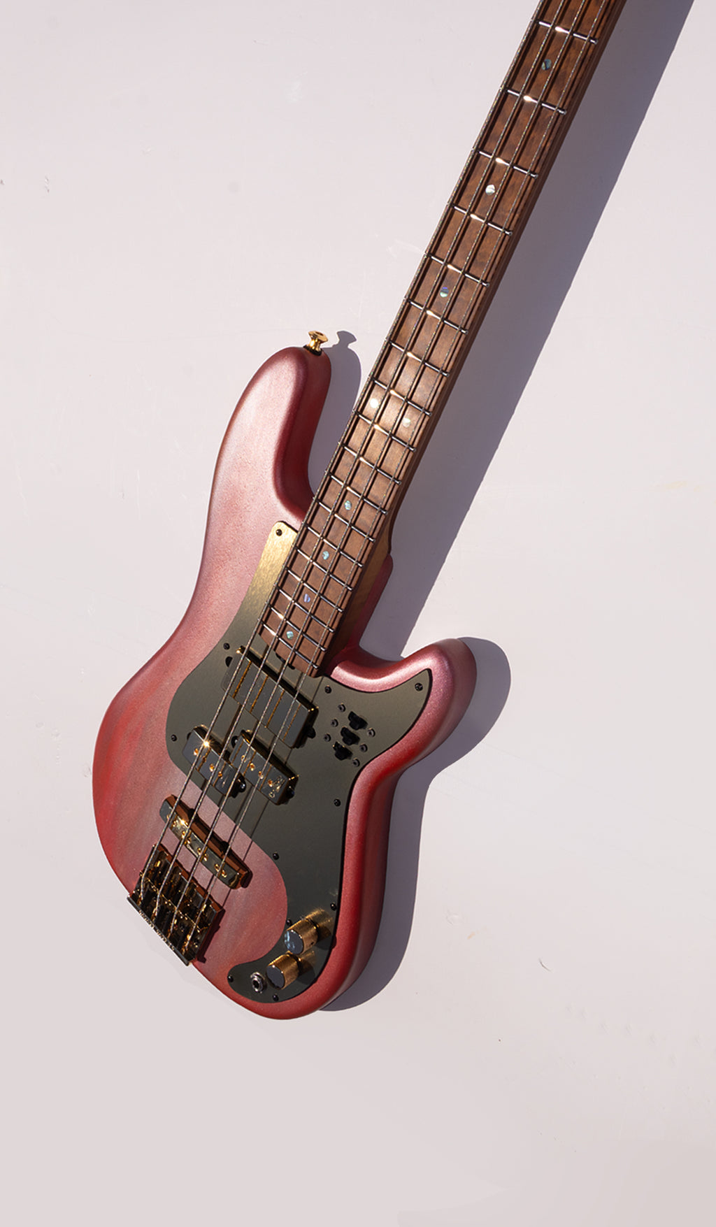 P-Style Thunderhorse  4- Gold Dusk - 8.4lbs - McGrath Guitars