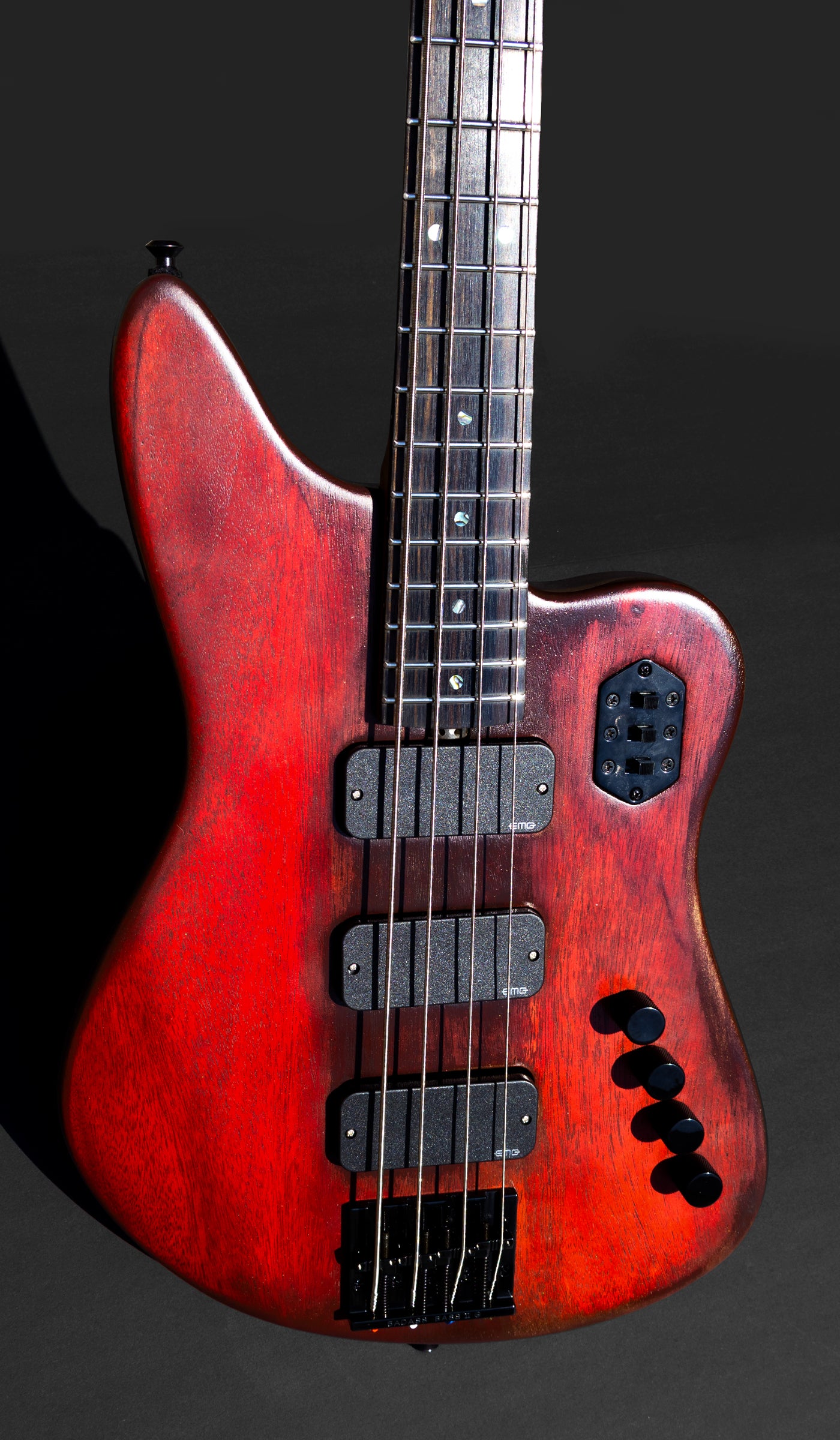 Rebel IV - Lava - McGrath Guitars