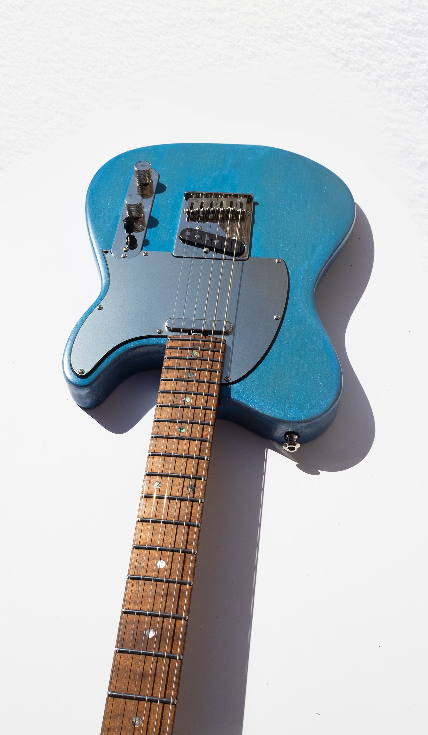 The Outlaw - Winter Blue - McGrath Guitars