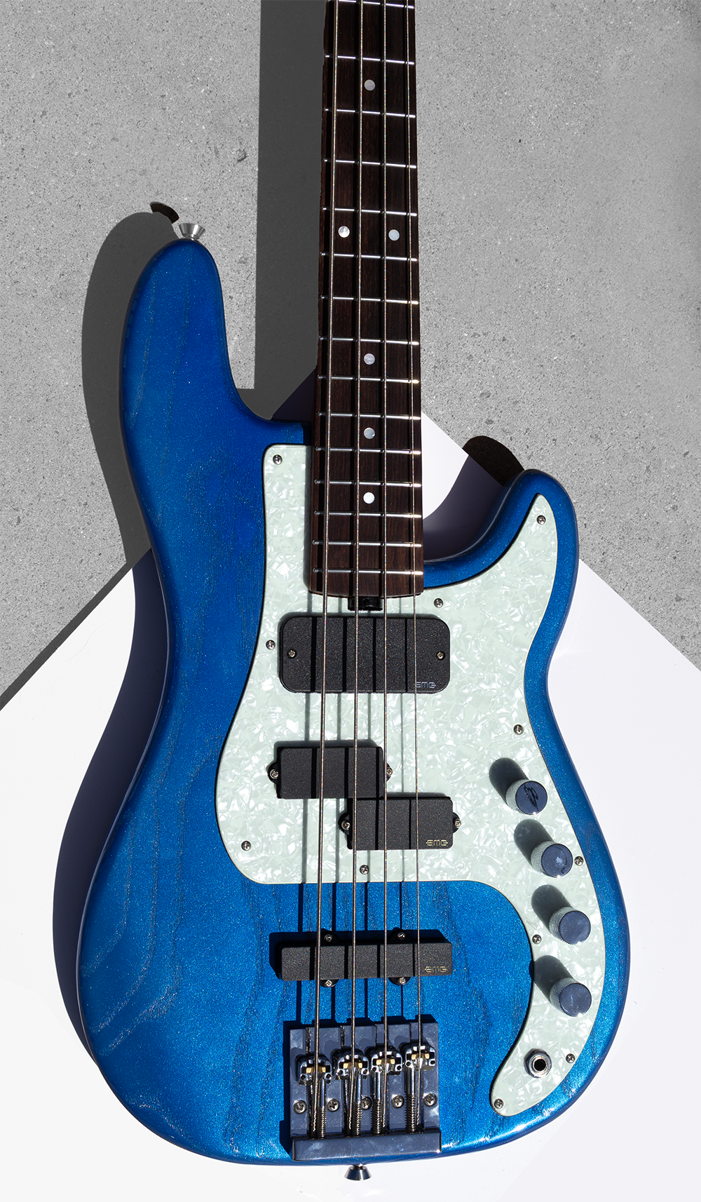 Thunderhorse IV - Blue Crush - McGrath Guitars