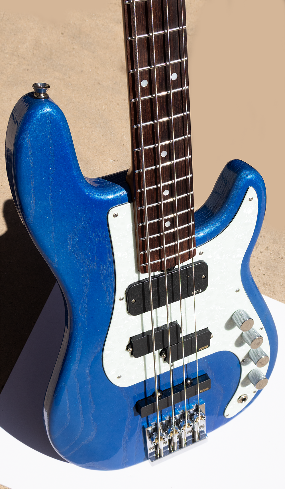 Thunderhorse IV - Blue Crush - McGrath Guitars