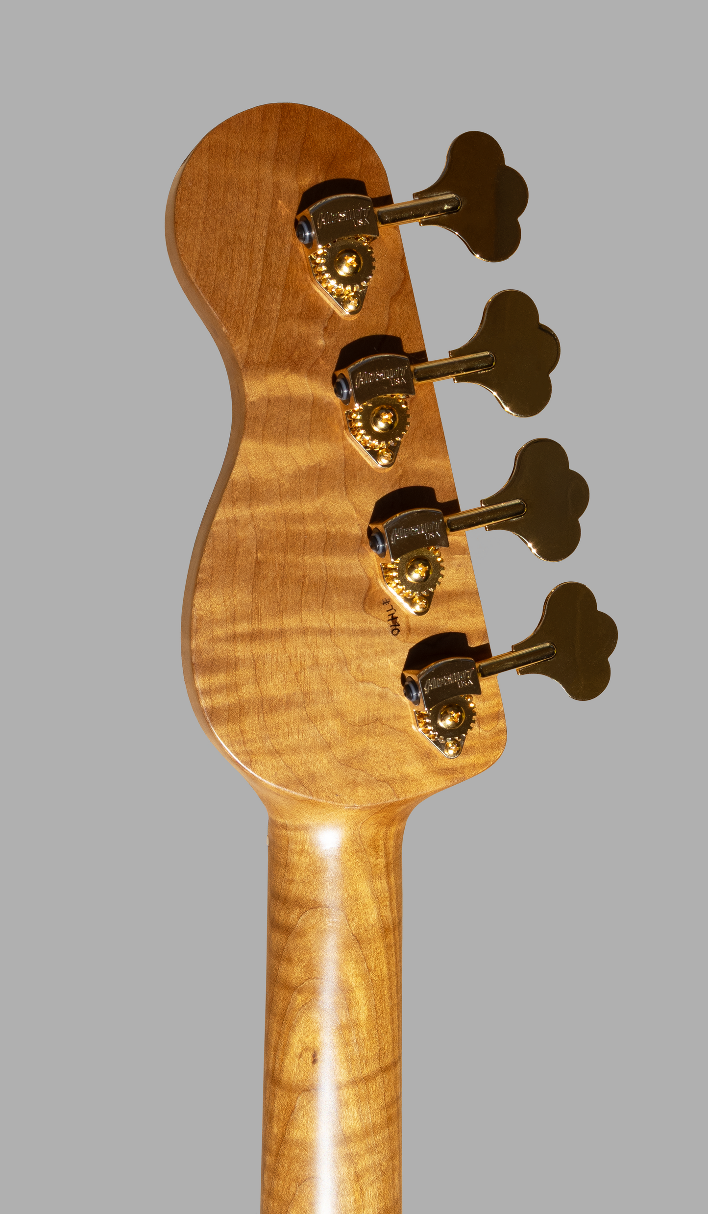 Thunderhorse 4 - Black and Gold - McGrath Guitars