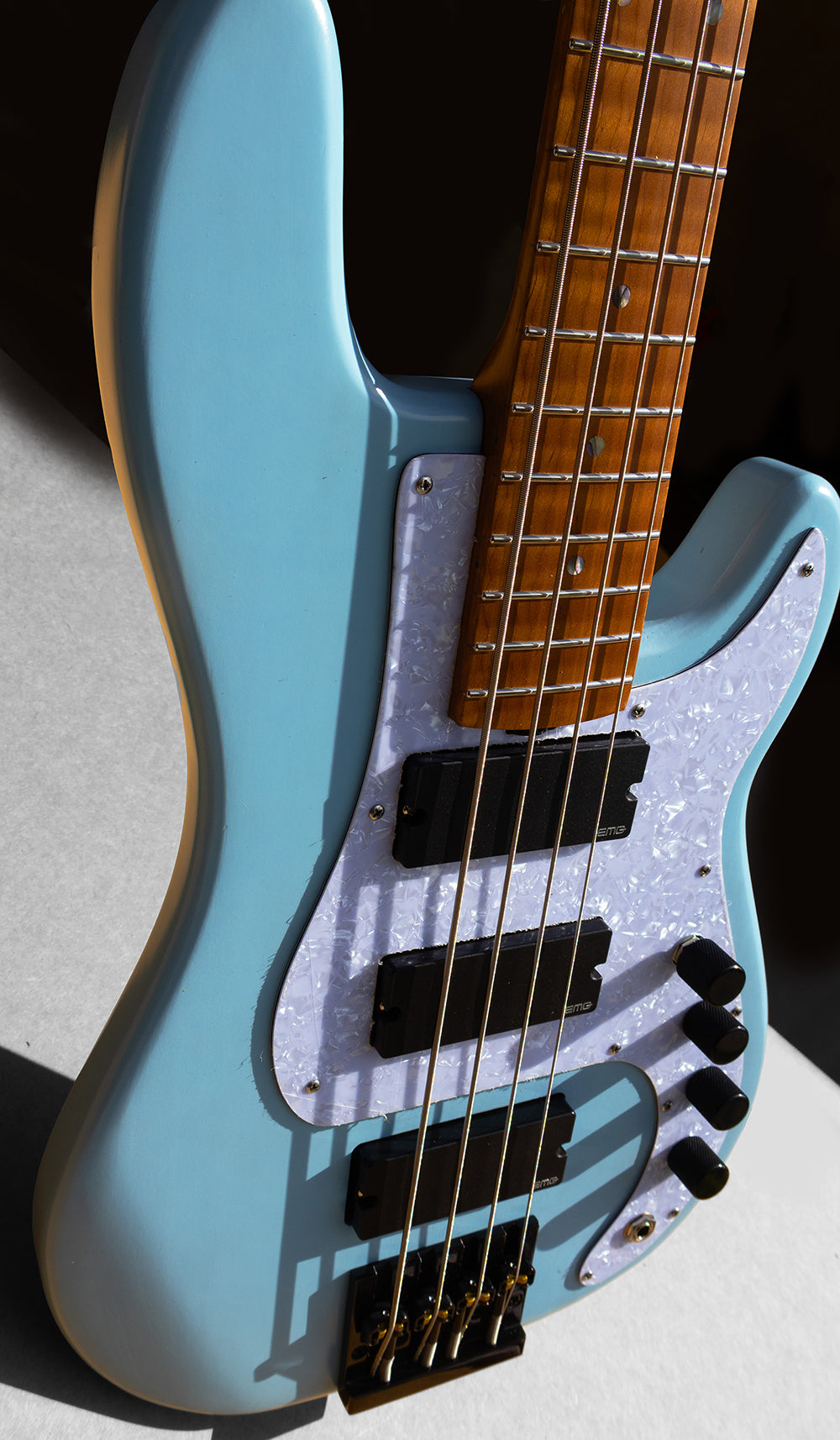 Thunderhorse 4 - Robins Egg Blue - McGrath Guitars