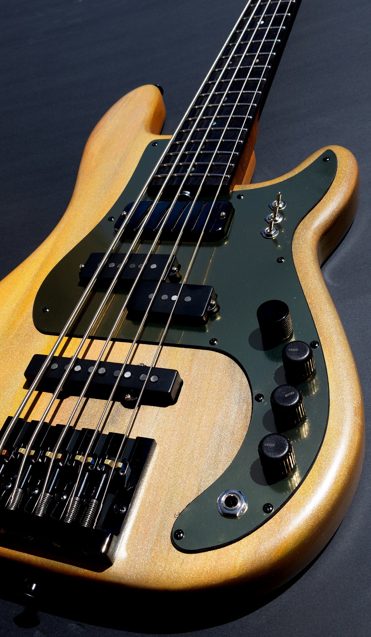 Thunderhorse V - Honey Chrome - McGrath Guitars