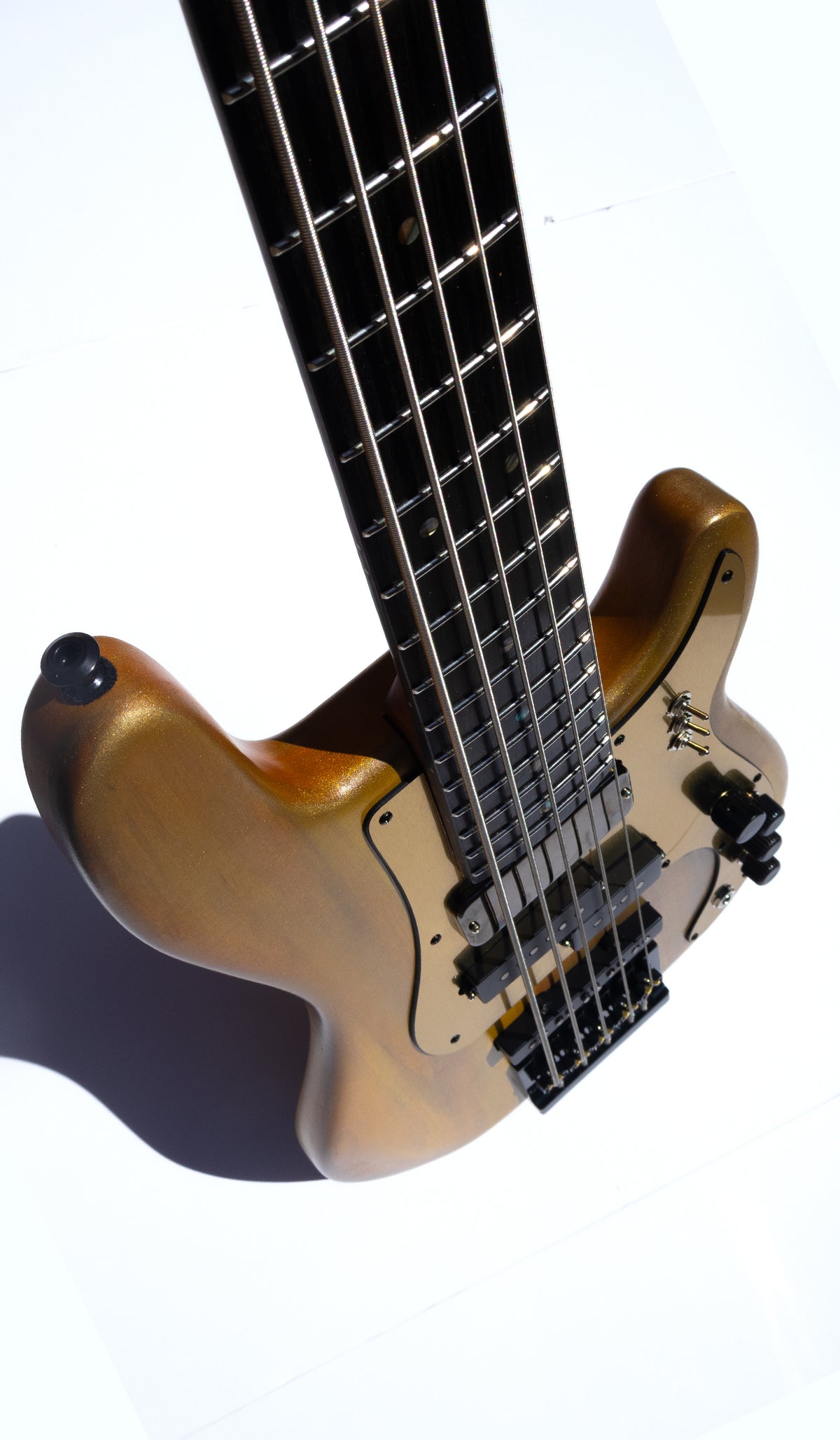 Thunderhorse V - Honey Chrome - McGrath Guitars