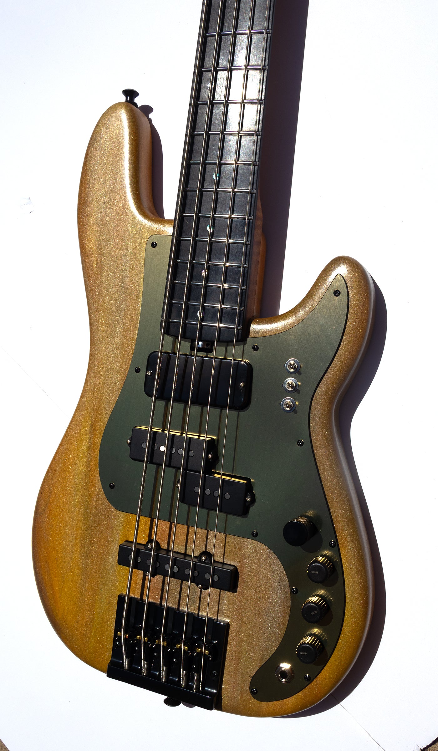 Thunderhorse V - Honey Chrome - McGrath Guitars