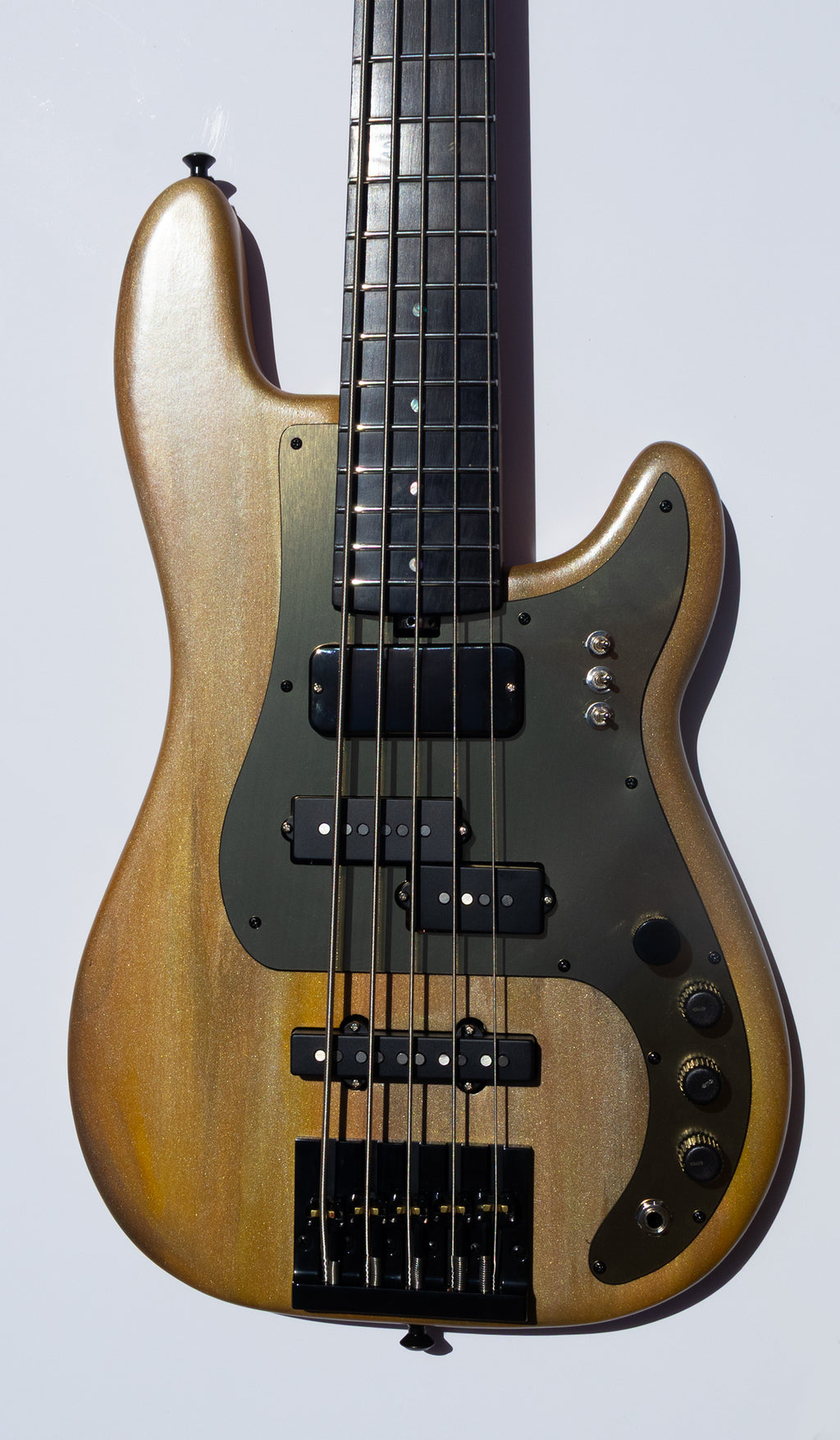 Thunderhorse V - Honey Chrome - McGrath Guitars