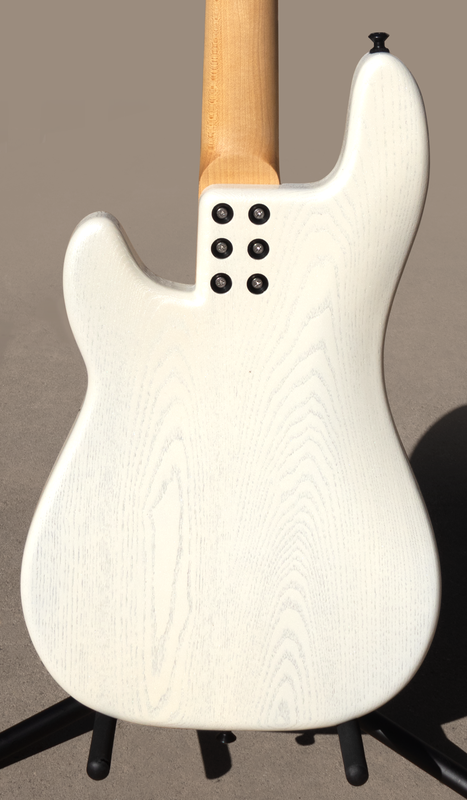 White Thunderhorse IV - McGrath Guitars