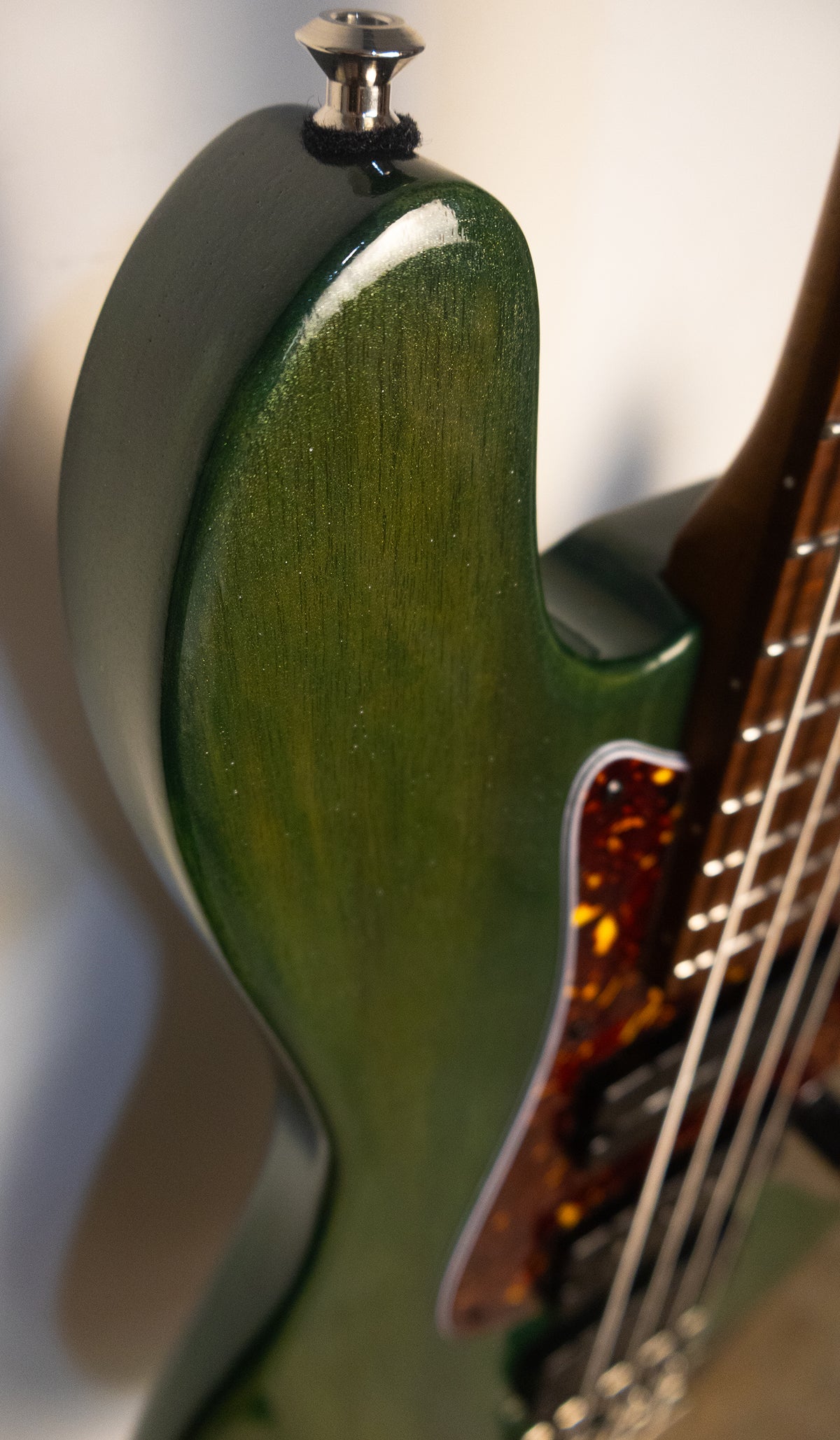 Thunderhorse - 12 way and Tilt EQ - British Racing Green